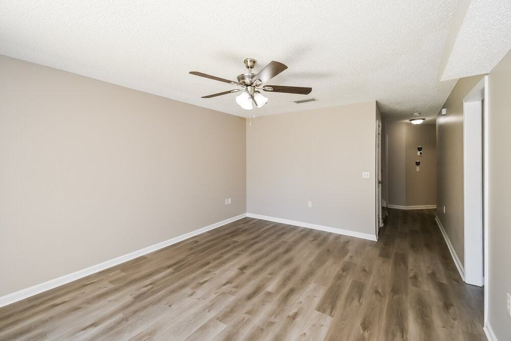 6740 Newgate Cir E - Photo 5 of 17