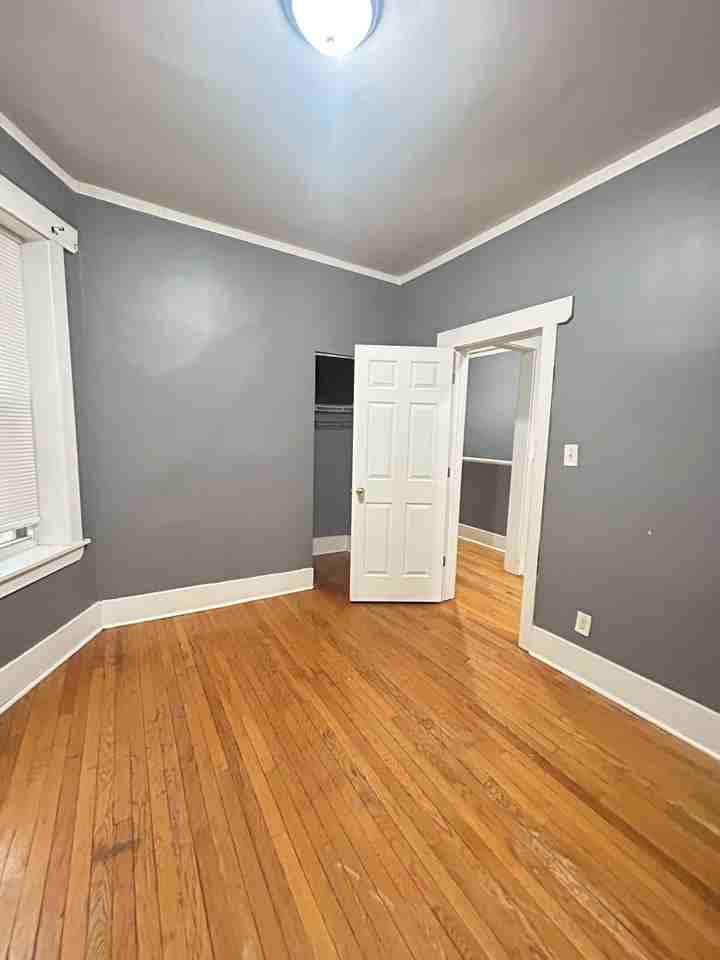 7405 S Eberhart Ave #1 - Photo 2 of 30