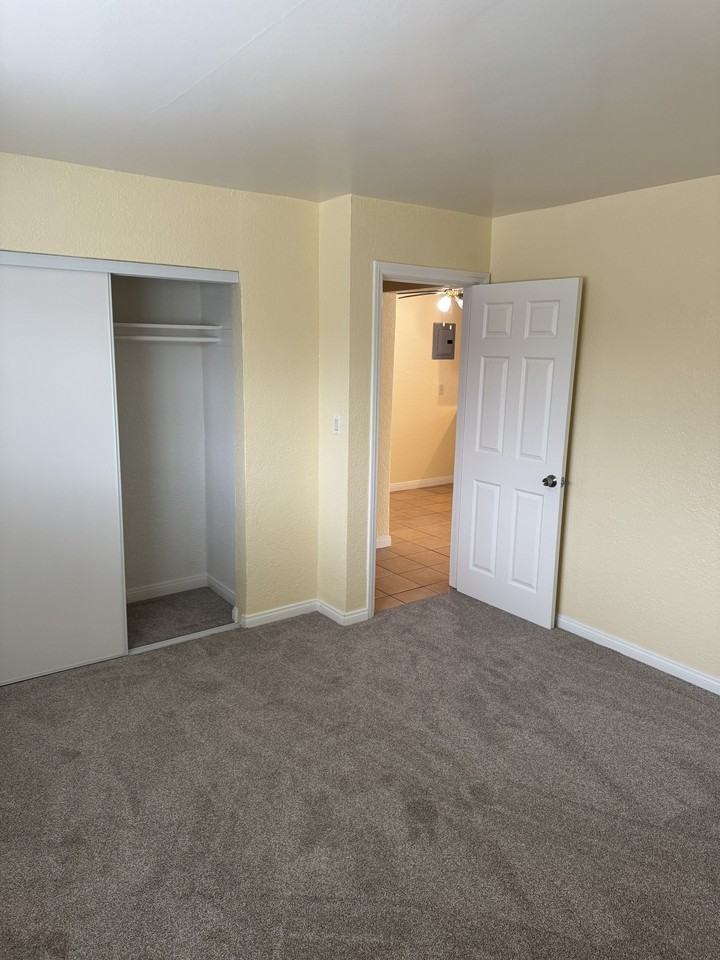 136 E Bay St #A - Photo 3 of 10