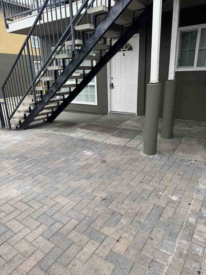 136 E Bay St #A - Photo 5 of 10