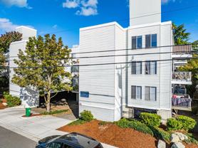 11740 Greenwood Ave N - Photo 1 of 1