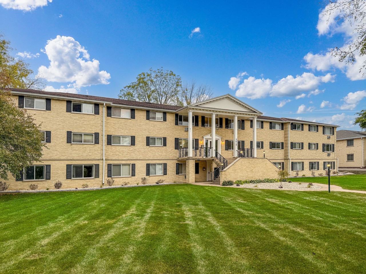 5019 Old Middleton Rd #3 - Photo 2 of 10