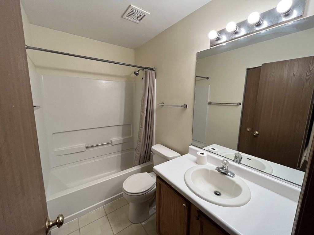 695 Ridge Rd - Photo 2 of 17