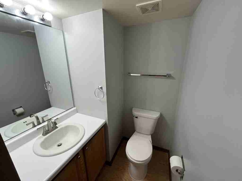 695 Ridge Rd - Photo 5 of 17