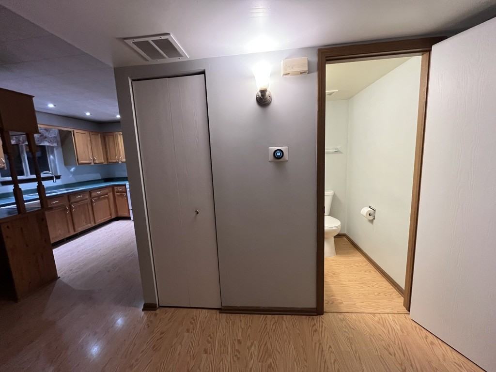 695 Ridge Rd - Photo 6 of 17