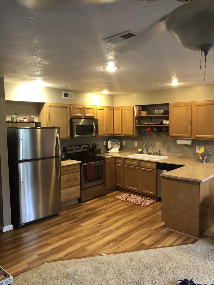 2020 Grandview Dr #1 - Photo 2 of 24