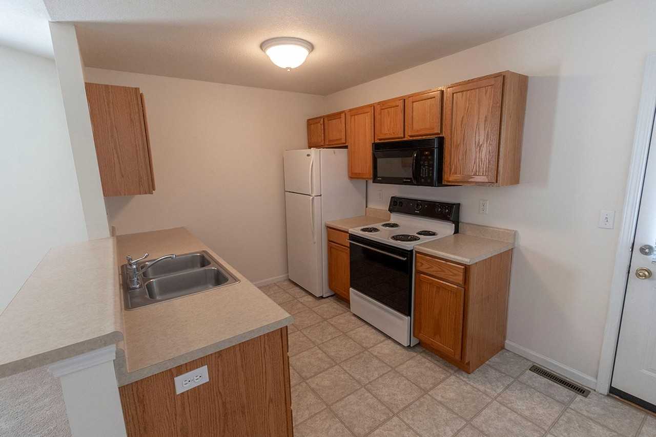 3402 St Charles Rd - Photo 7 of 33
