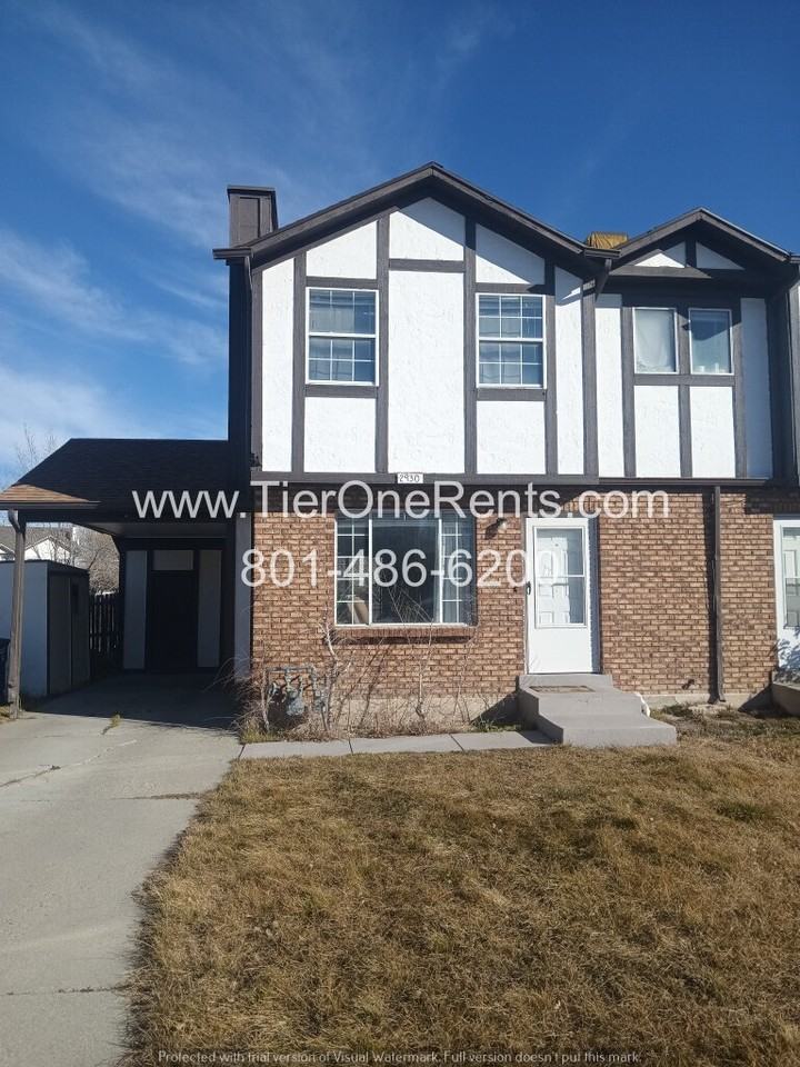 263 W 270 N - Photo 3 of 3