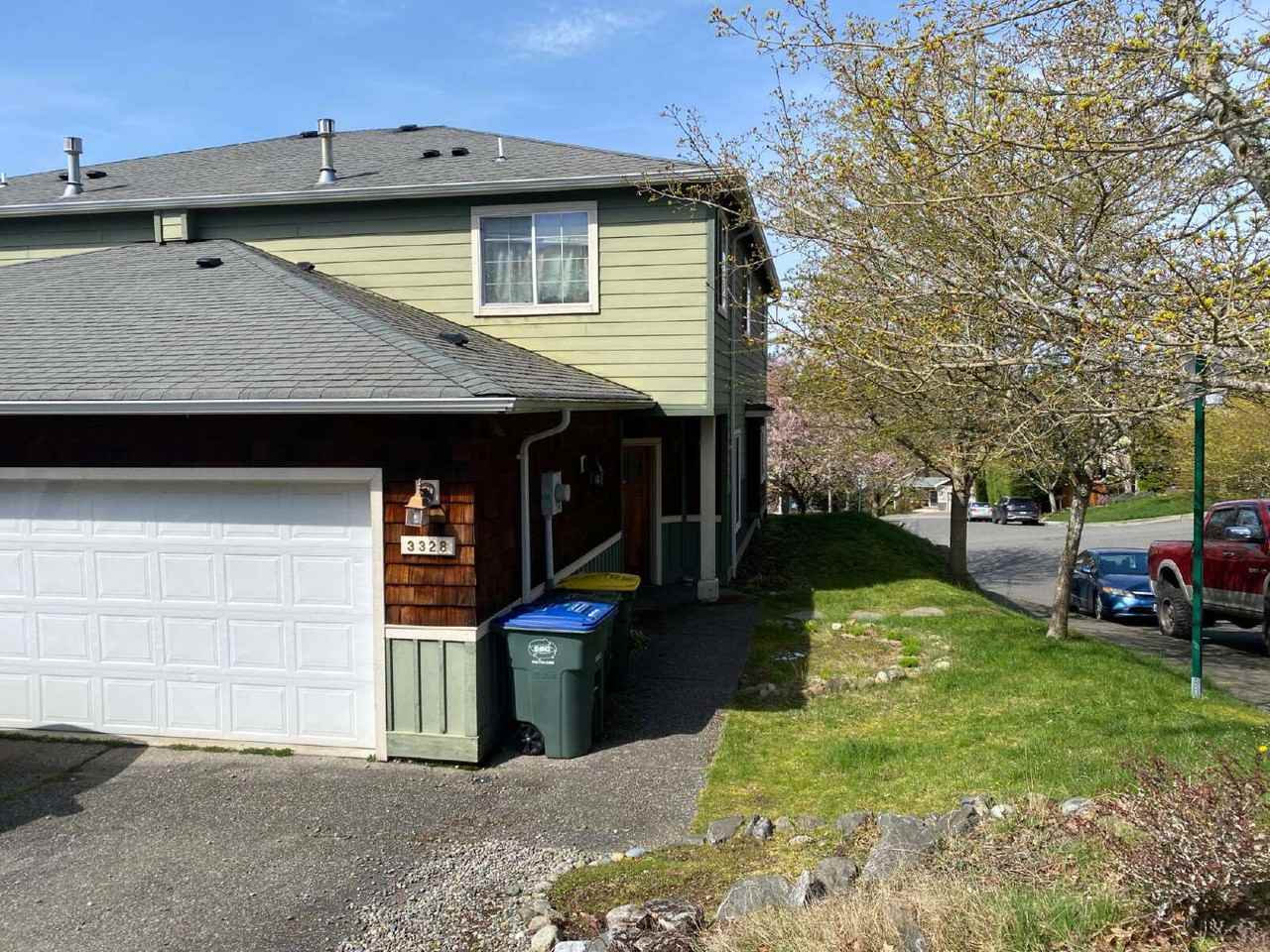 3328 Sussex Dr - Photo 3 of 26