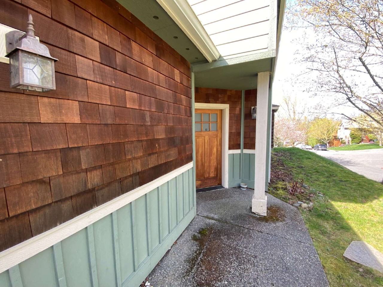 3328 Sussex Dr - Photo 4 of 26