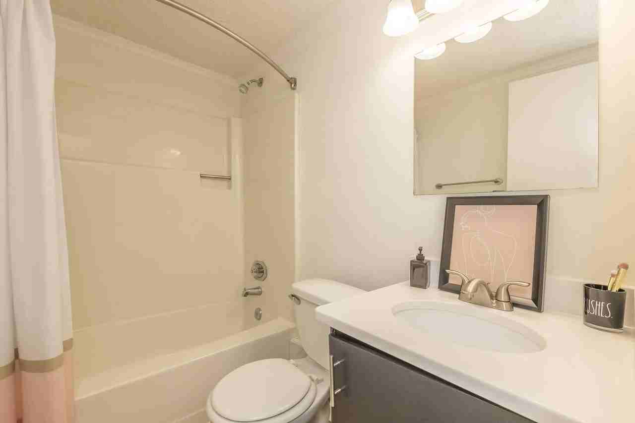 River Hills Flats - Photo 7 of 7