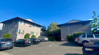 9033 Se Stark St - Photo 1 of 1