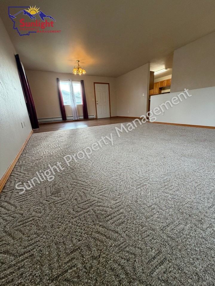 501 Woodland Ave - Photo 4 of 14