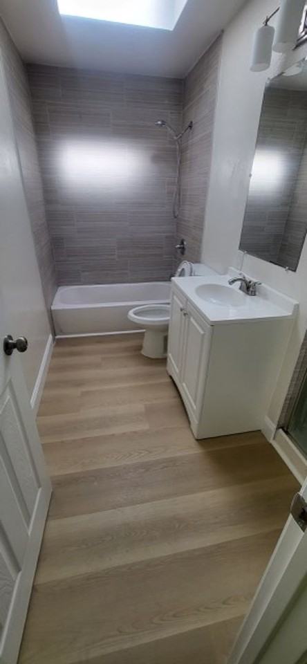 2401 Bartlett St - Photo 2 of 9