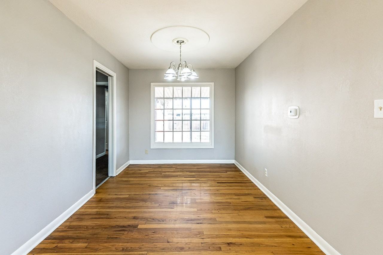 3814 32nd St - Photo 4 of 19