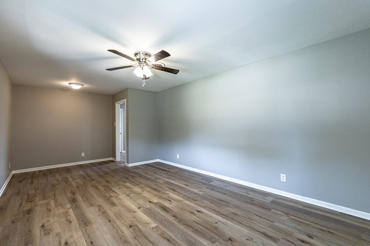 3510 47th St - Photo 3 of 15