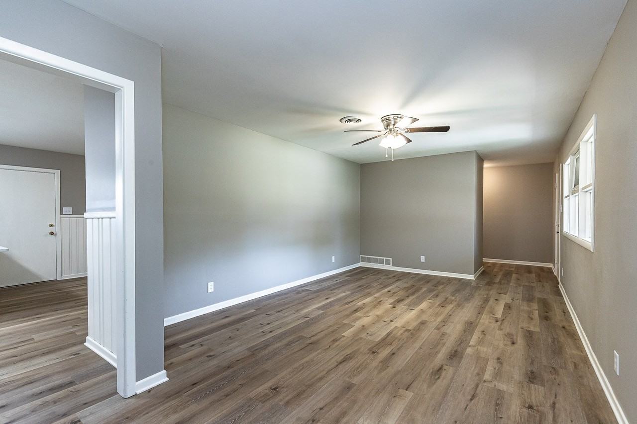 3510 47th St - Photo 4 of 15