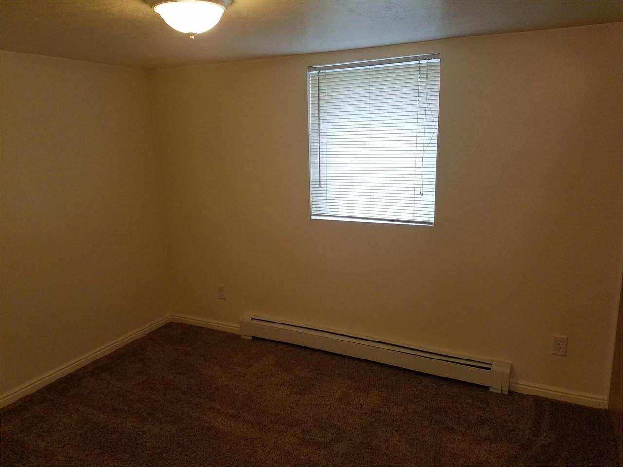 4345-4347 S St #4347 - Photo 3 of 14