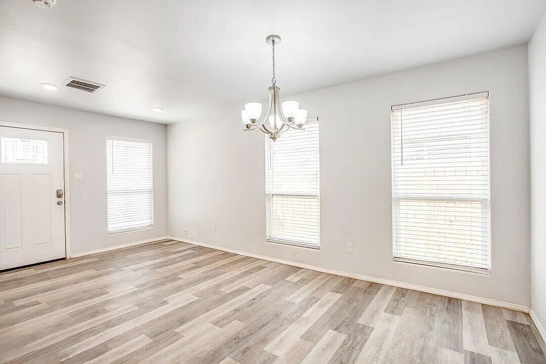 5516 Jarvis St #B - Photo 2 of 15