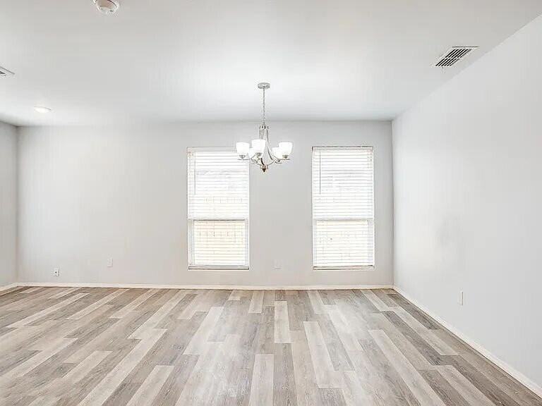 5516 Jarvis St #B - Photo 3 of 15