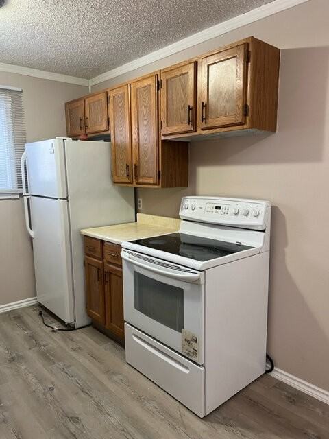 145 Riverbend Apartments - Photo 4 of 17