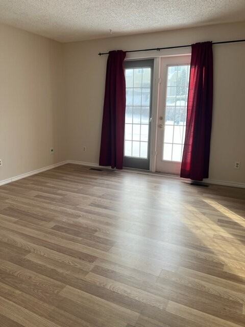 145 Riverbend Apartments - Photo 7 of 17