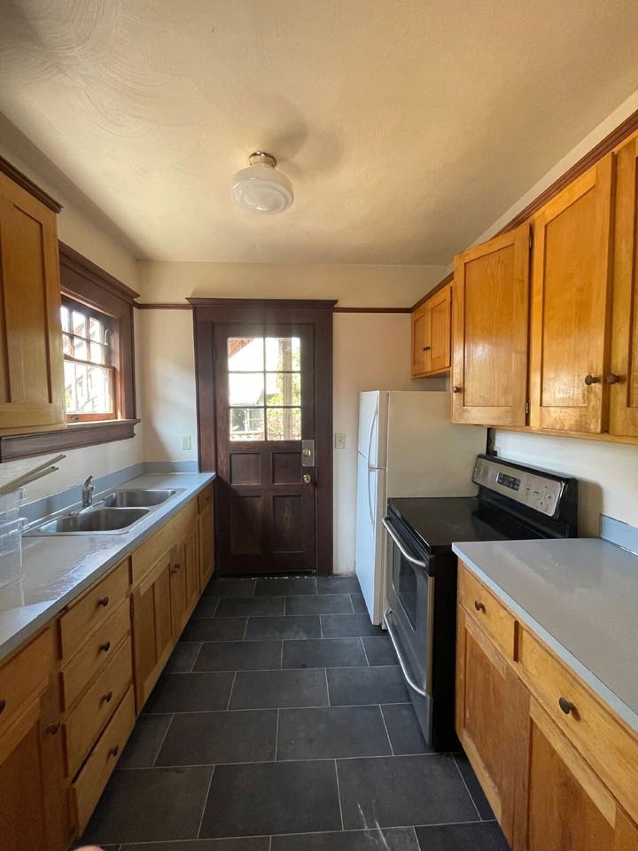 417 E 17th Ave - Photo 6 of 31