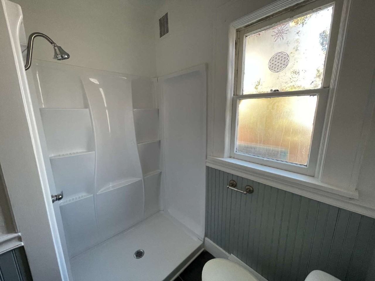 417 E 17th Ave - Photo 7 of 31