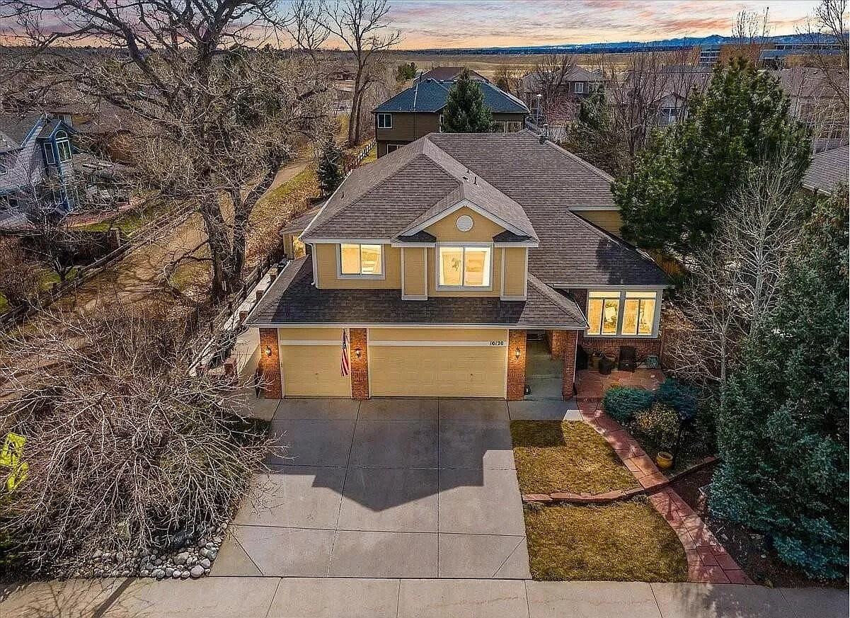 10120 W 101st Dr - Photo 5 of 39