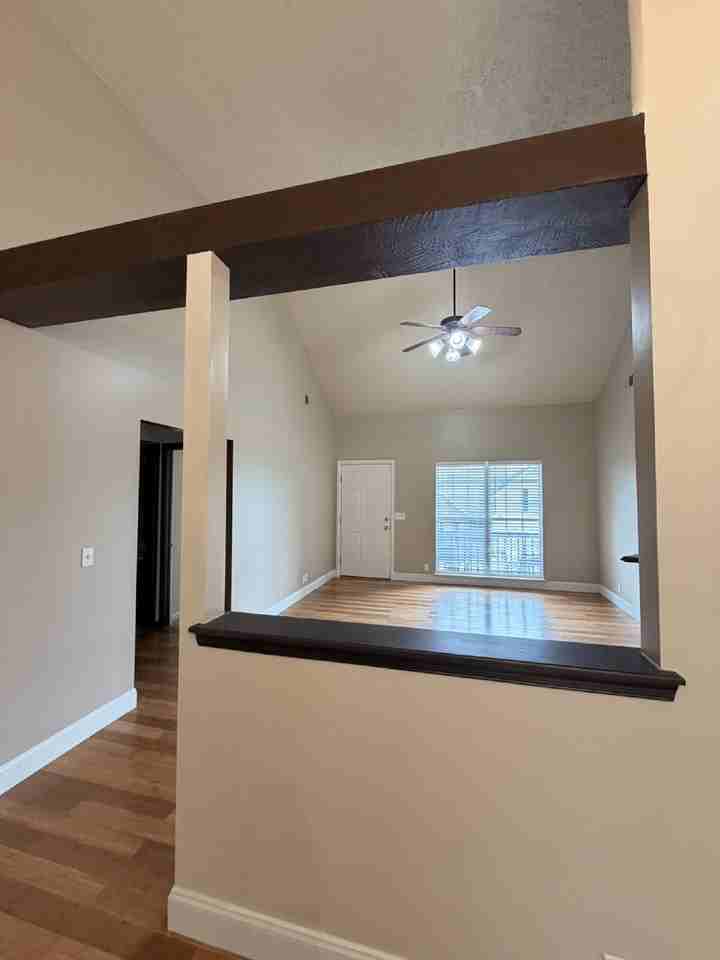 1624 Timber Run - Photo 4 of 30