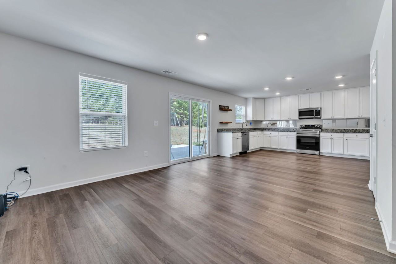 5824 Old Pearman Dairy Rd - Photo 3 of 32