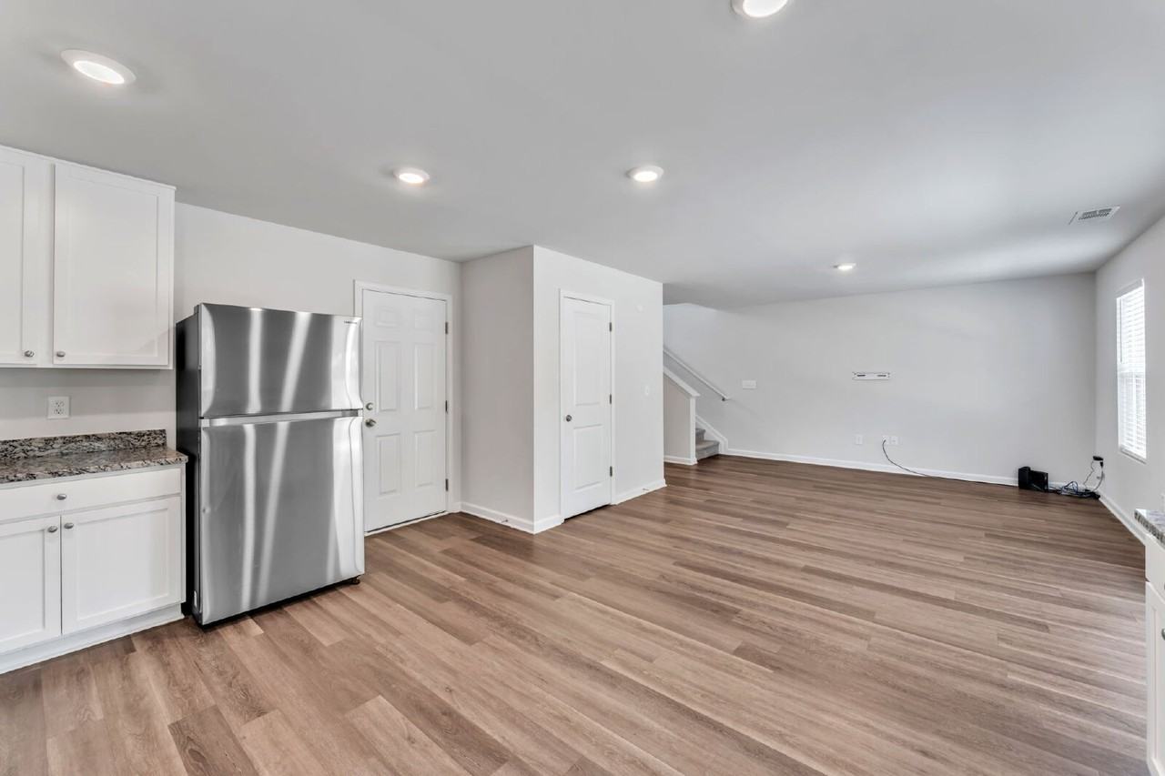 5824 Old Pearman Dairy Rd - Photo 5 of 32