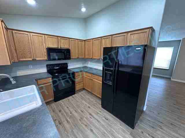 15837 Jade Glen Ave - Photo 7 of 26