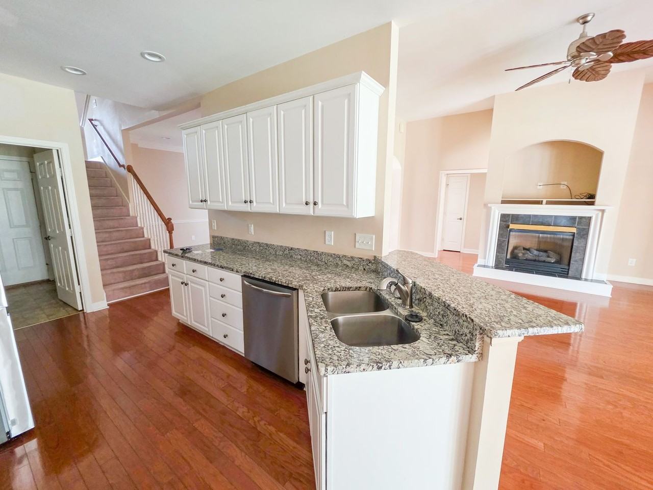 218 Stoners Glen Ct - Photo 5 of 22