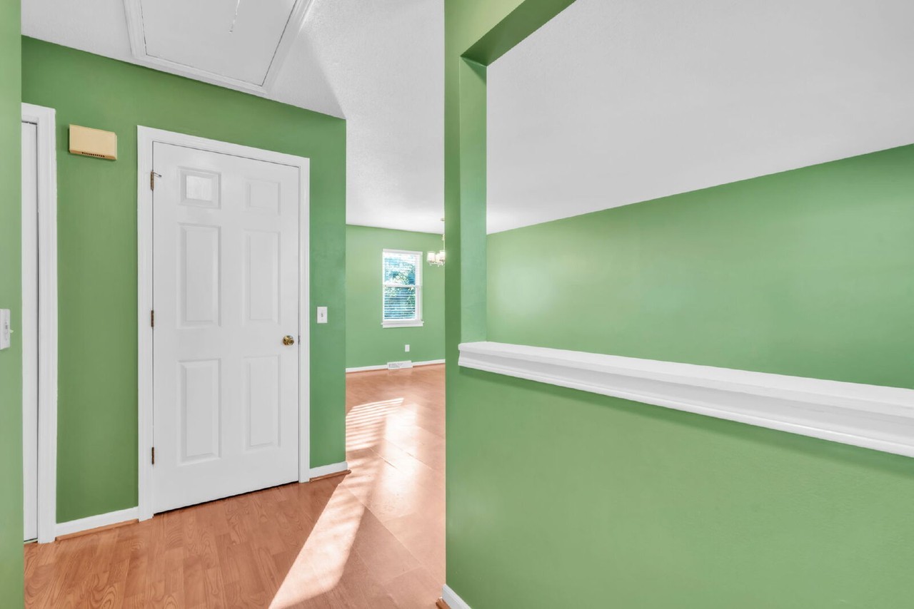 18 Genesis Ct - Photo 5 of 27