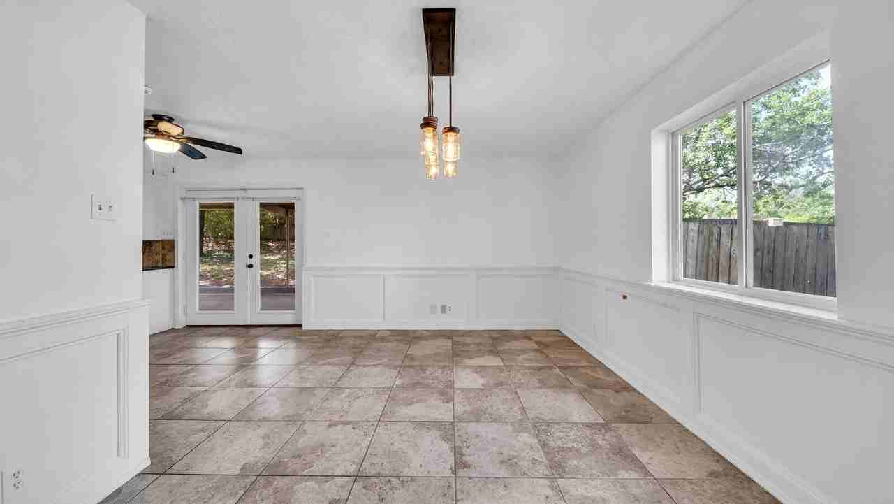 219 April Waters Dr W - Photo 6 of 33