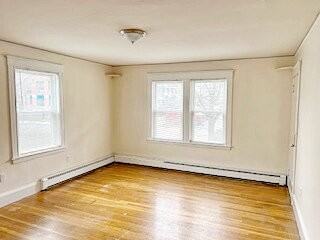 32 Saint Anns Rd #1R - Photo 4 of 5