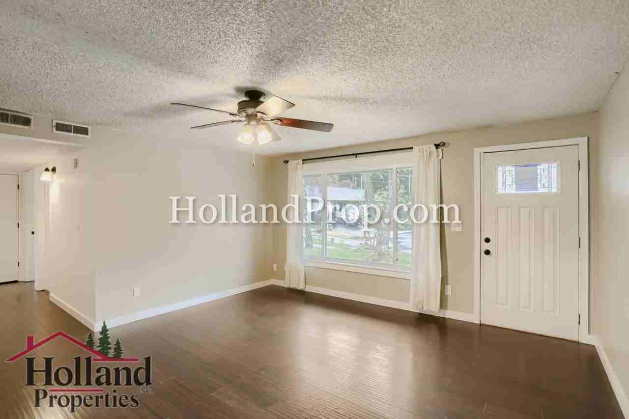 2345 Se Washington Ct - Photo 4 of 18