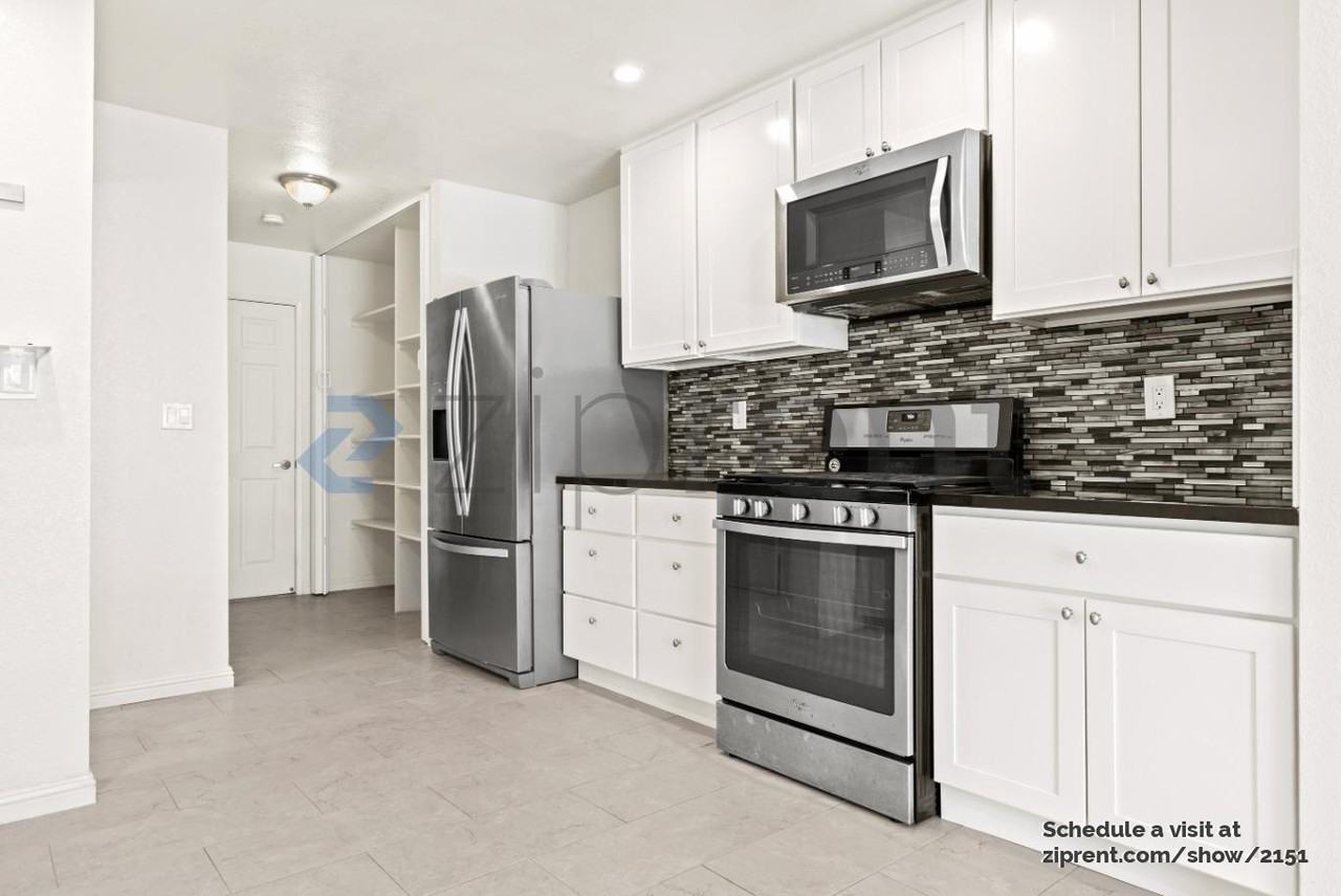 1293 Laveille Ct - Photo 4 of 20