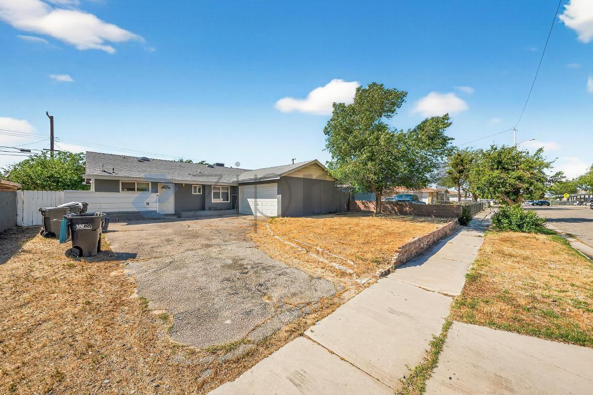 45463 Foxton Ave - Photo 2 of 18