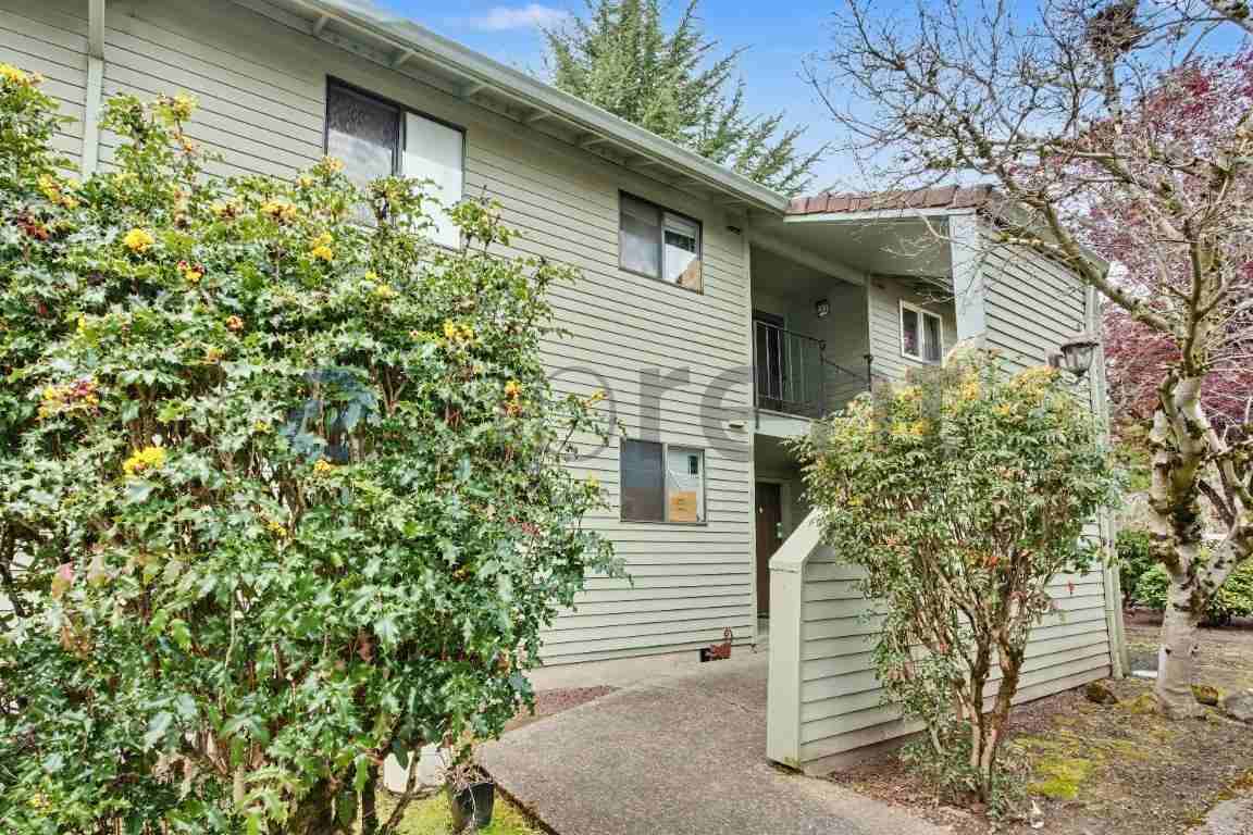 5160 Sw 180th Ave #2 - Photo 2 of 22