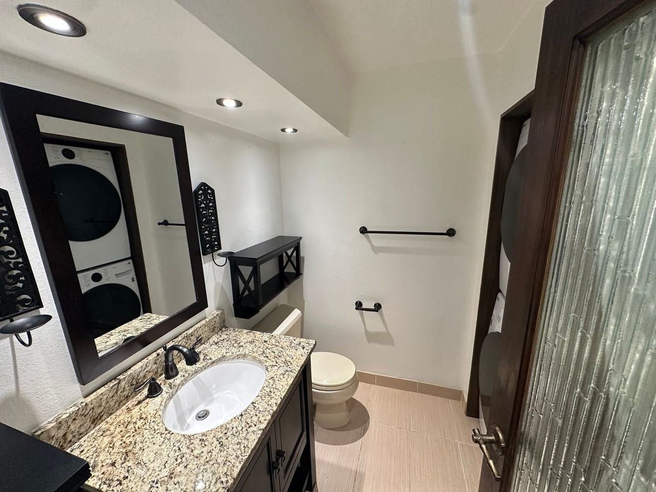 8601 Falmouth Ave - Photo 6 of 26