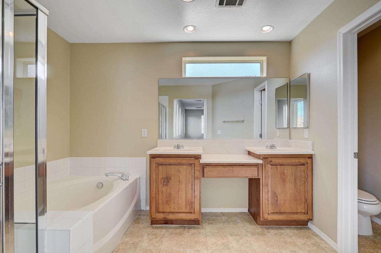 8269 New Leaf Ave - Photo 6 of 7