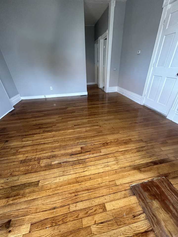 127 6th Ave - Photo 2 of 14