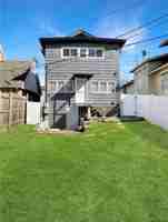 featured image of 202 S College Ave