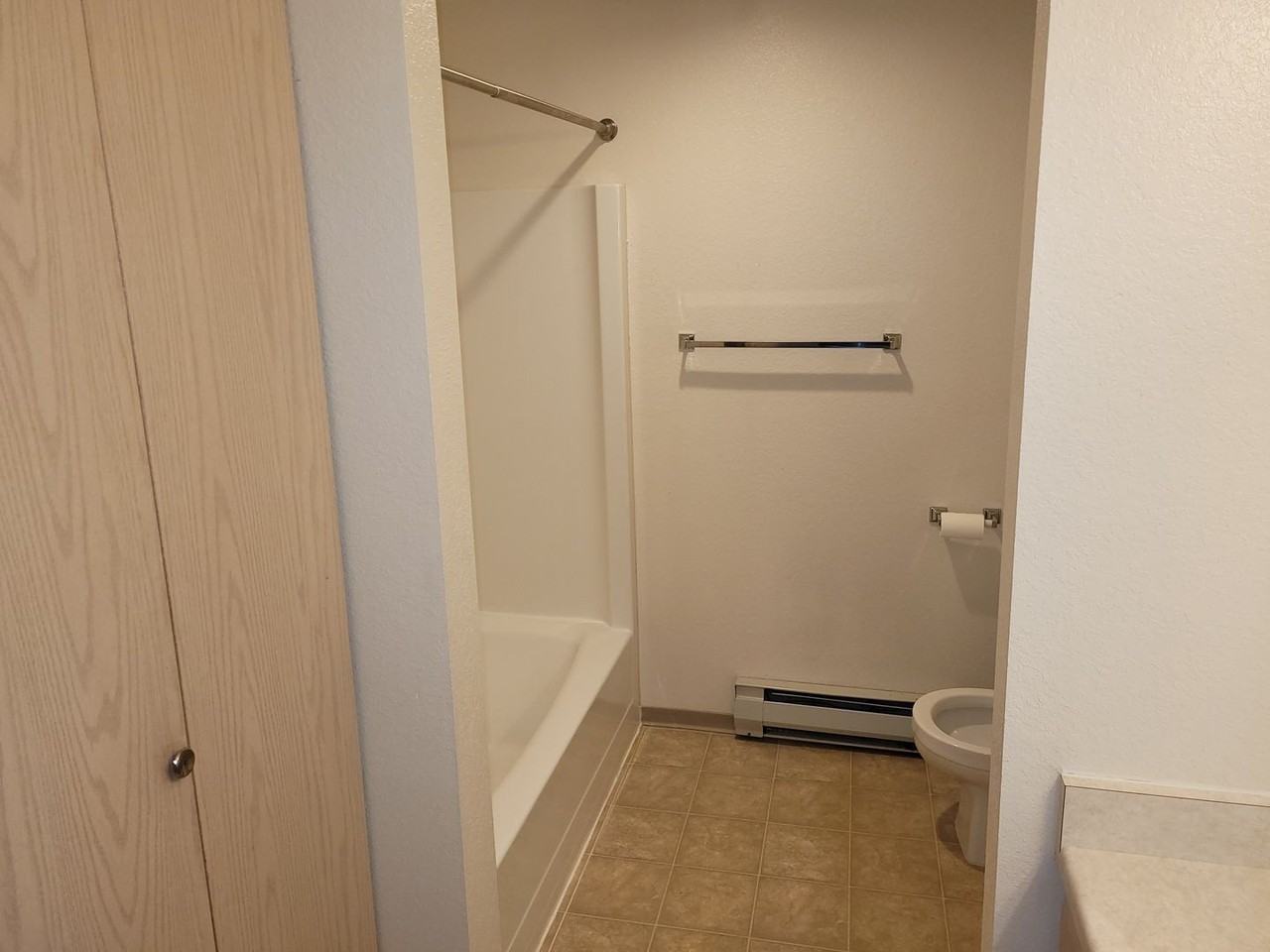 Pine Bluff Apartments - Photo 7 of 26