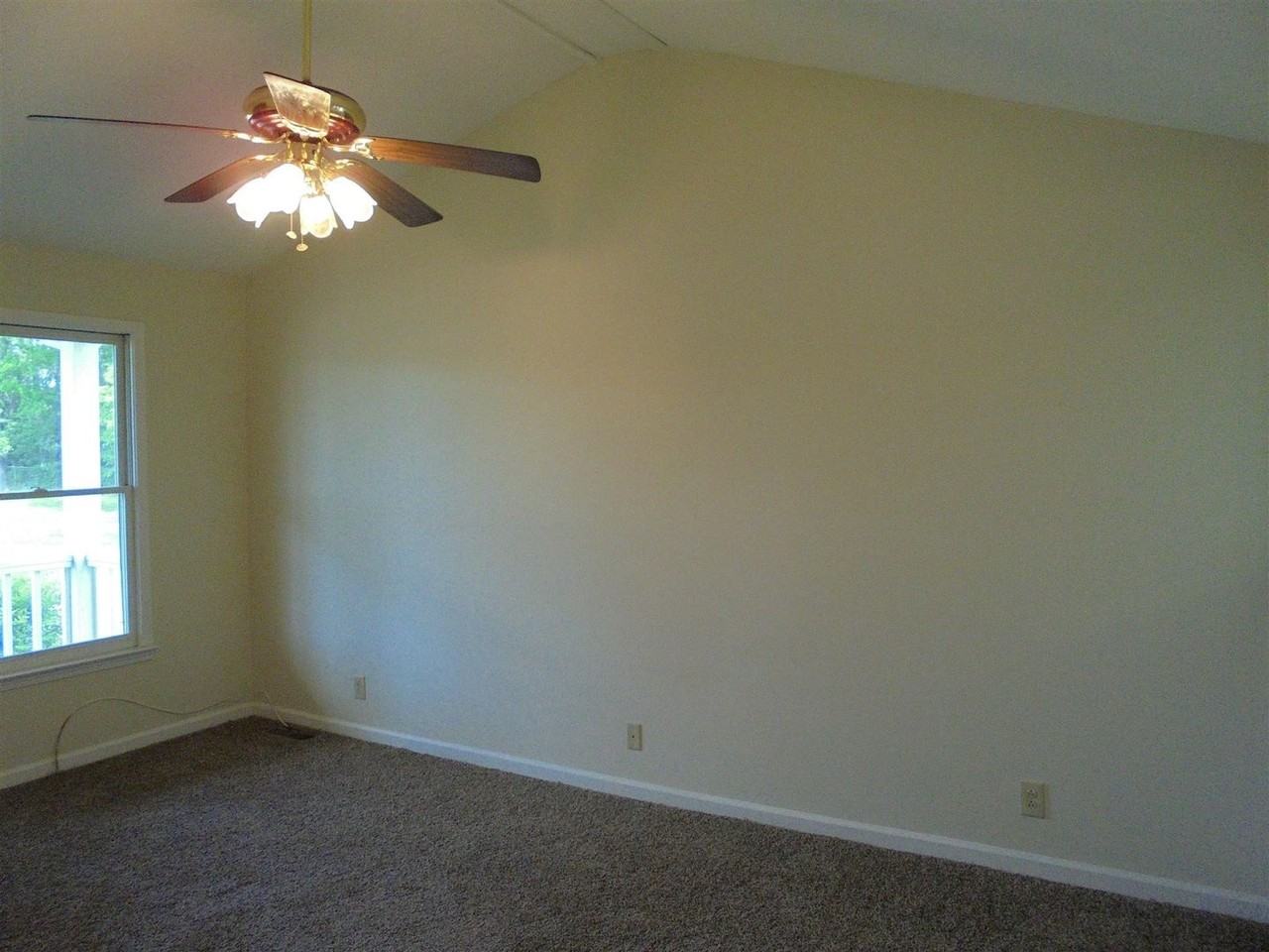 2746 Union Hall Rd - Photo 7 of 11