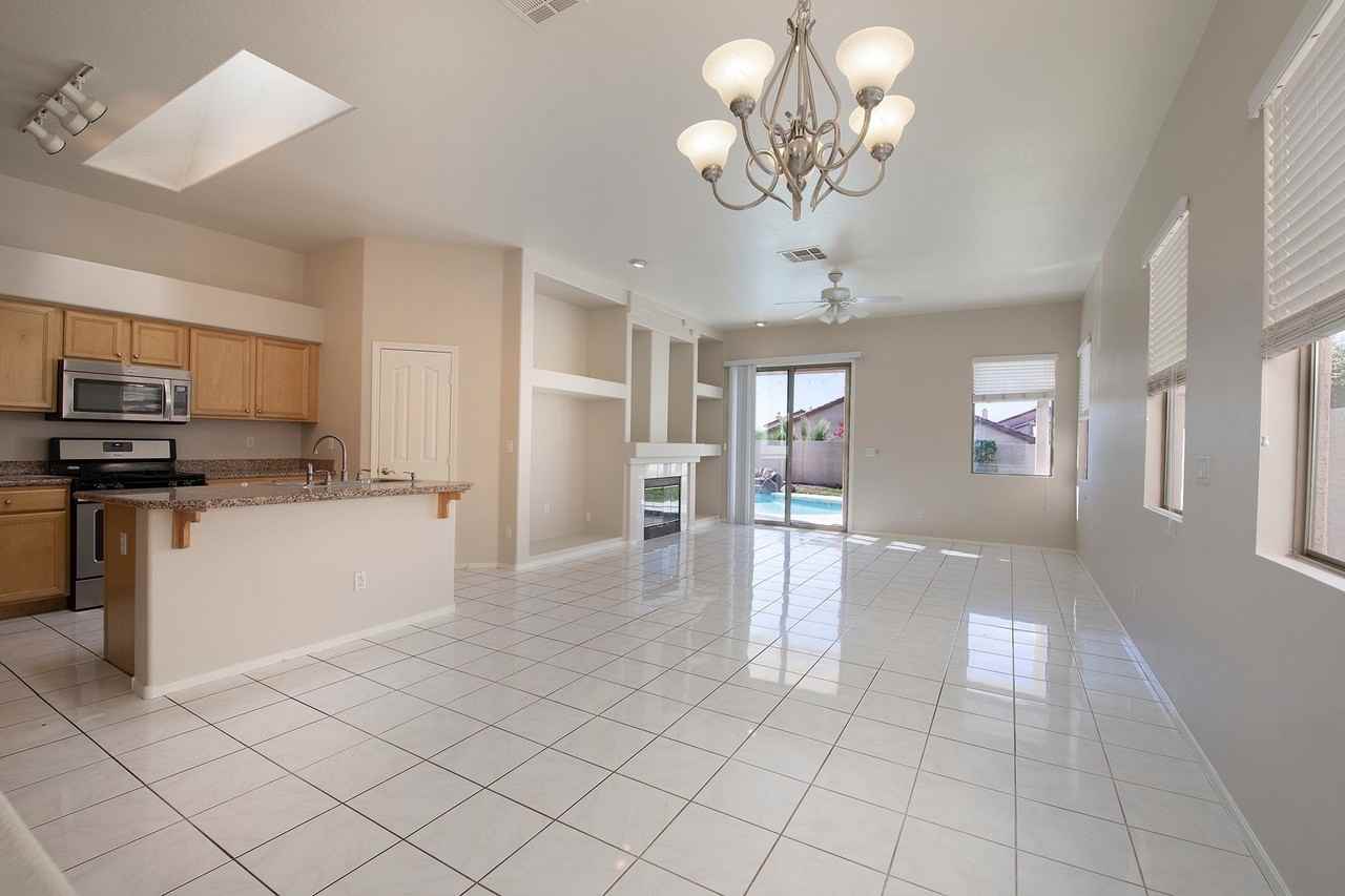 10513 10513 American Falls Lane - American Falls Lane 10513 - Photo 7 of 30