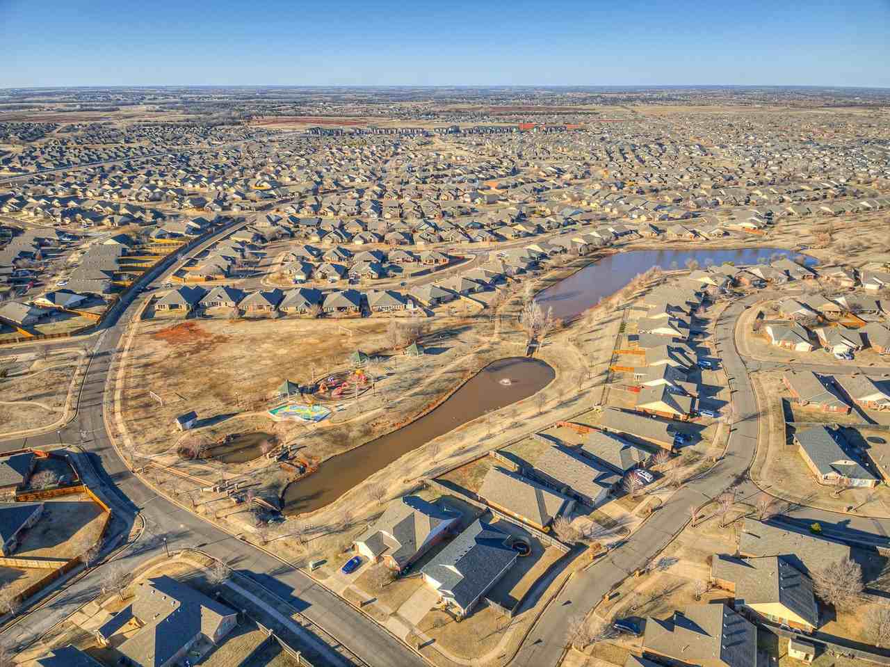 18113 Montoro Way - Photo 5 of 31