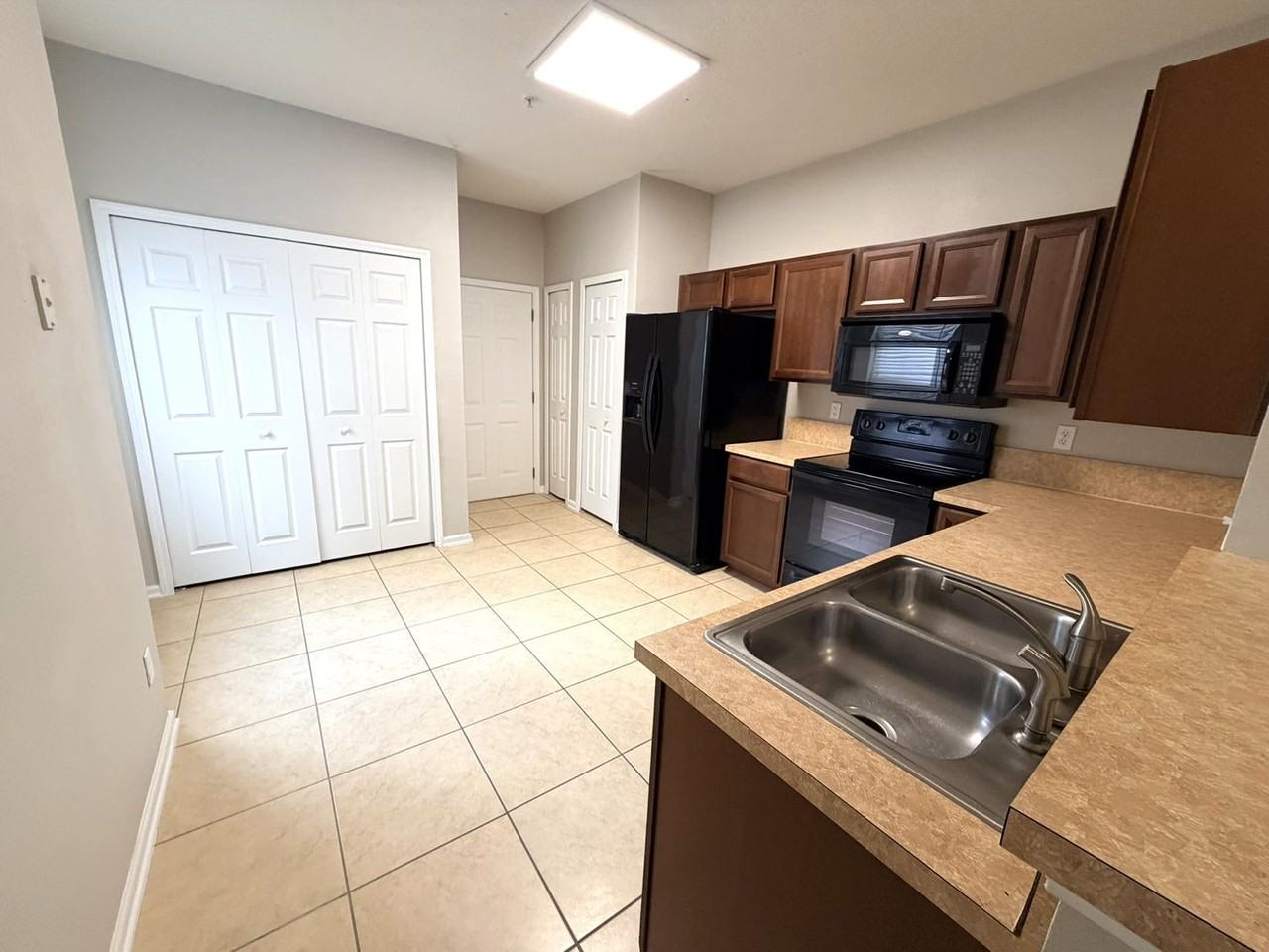 295 Leese Dr - Photo 6 of 18